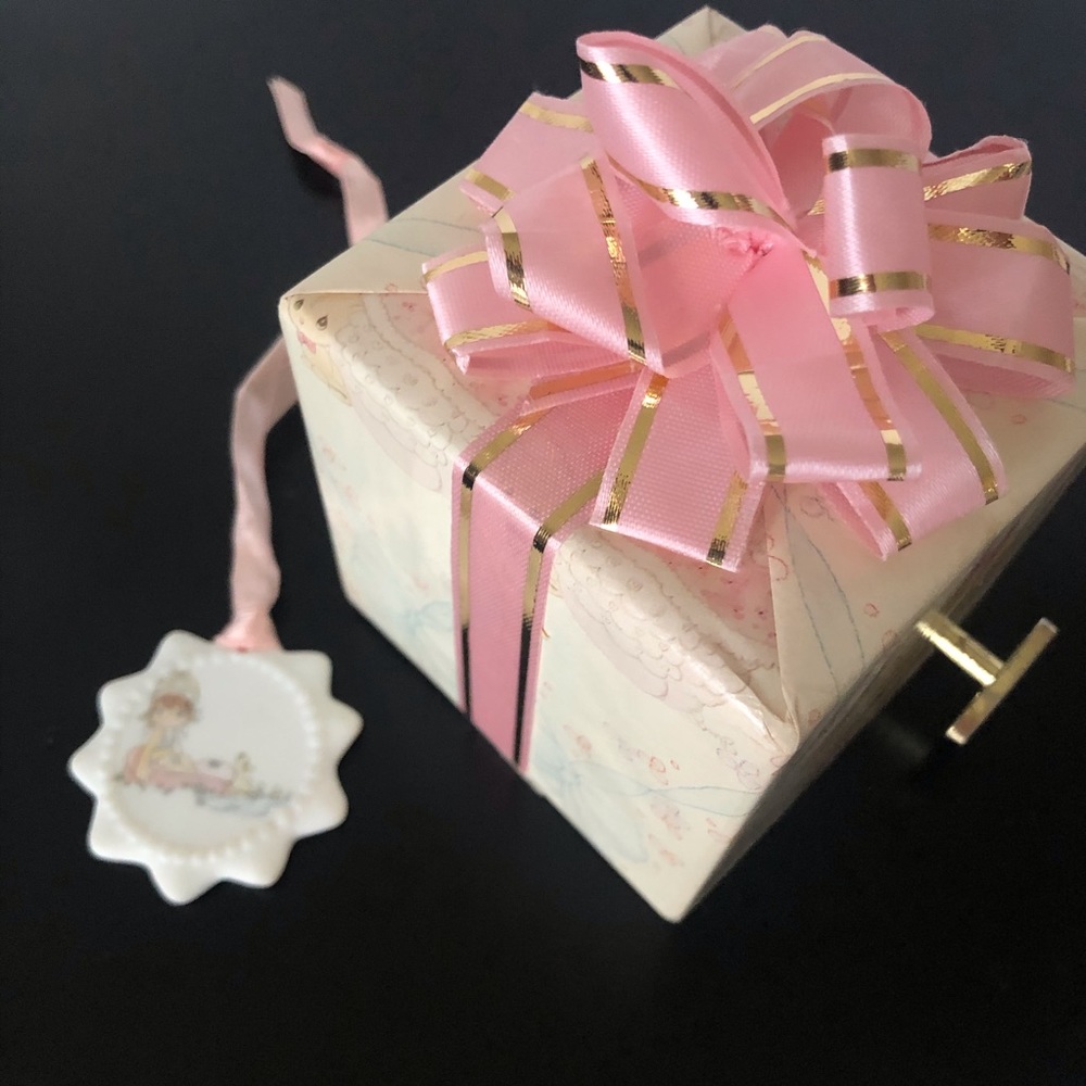 Precious Moments *August* Music Box and “August’ Disk - Picture 2 of 7